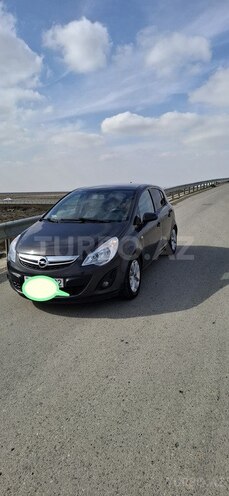 Opel Corsa 2014, 180,000 km - 1.3 l - Salyan