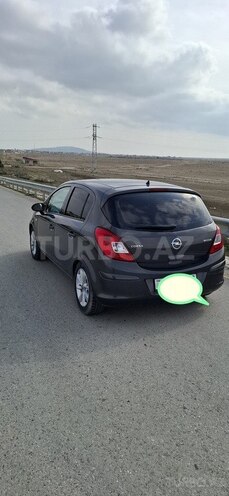 Opel Corsa 2014, 180,000 km - 1.3 l - Salyan