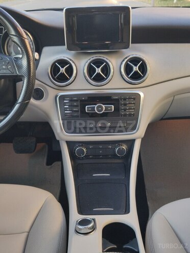 Mercedes GLA 250 2015, 137,000 km - 2.0 l - Bakı