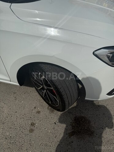 Volkswagen Polo 2021, 78,500 km - 1.6 л - Bakı