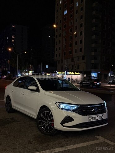 Volkswagen Polo 2021, 78,500 km - 1.6 л - Bakı