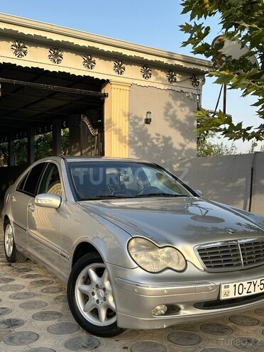 Mercedes C 240 2000, 355,000 km - 2.4 л - Şirvan