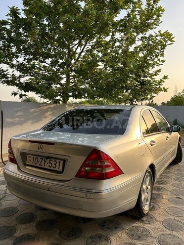 Mercedes C 240 2000, 355,000 km - 2.4 л - Şirvan
