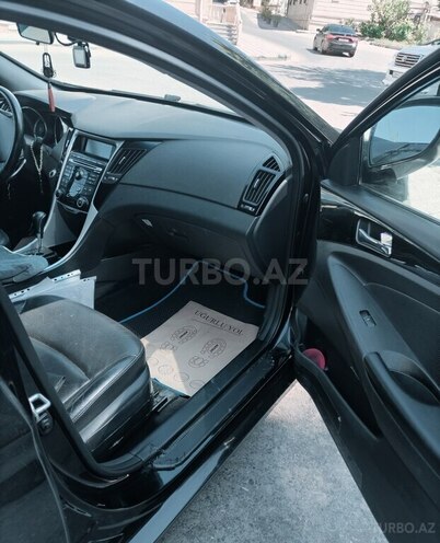 Hyundai Sonata-6