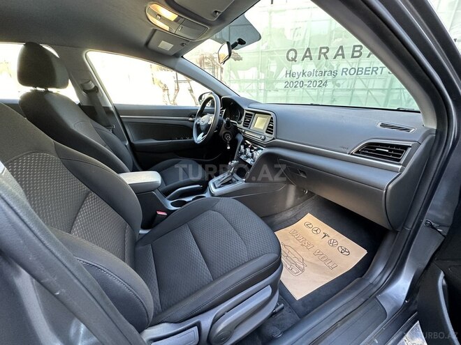 Hyundai Elantra 2019, 29,000 km - 2.0 l - Bakı
