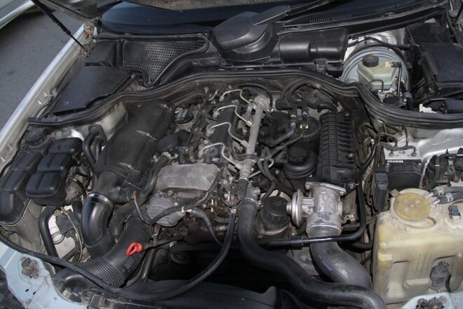 Mercedes E 220 1999, 750,000 km - 2.2 l - Gəncə