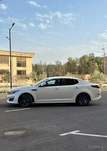 Kia K5-3