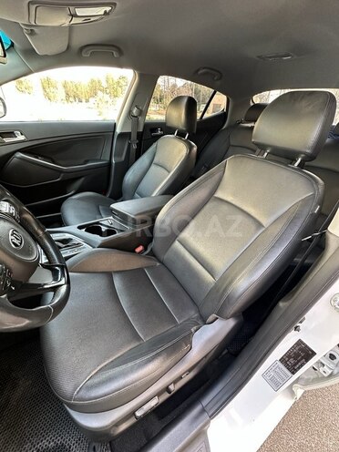 Kia K5-13