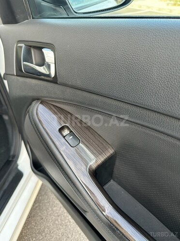 Kia K5-17
