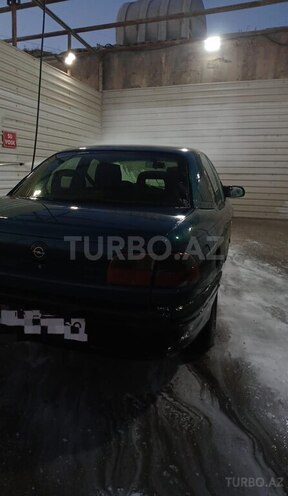 Opel Omega 1995, 195,633 km - 2.0 l - Bakı