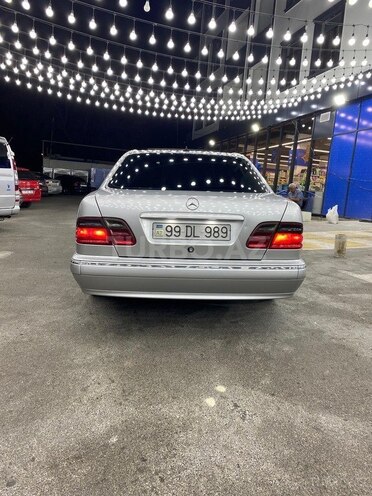Mercedes E 270 2001, 400,000 km - 2.7 l - Bakı