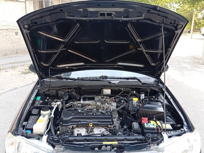 Nissan Sunny 2005, 428,523 km - 1.3 l - Sumqayıt