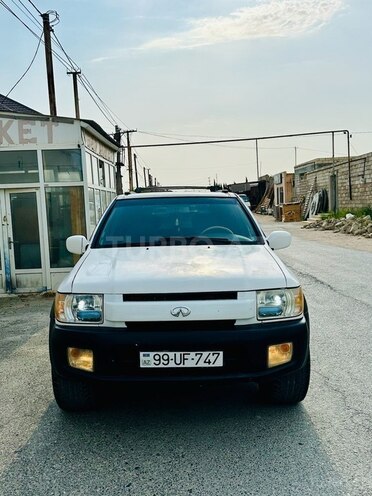 Infiniti QX4 2000, 290,000 km - 3.5 l - Bakı