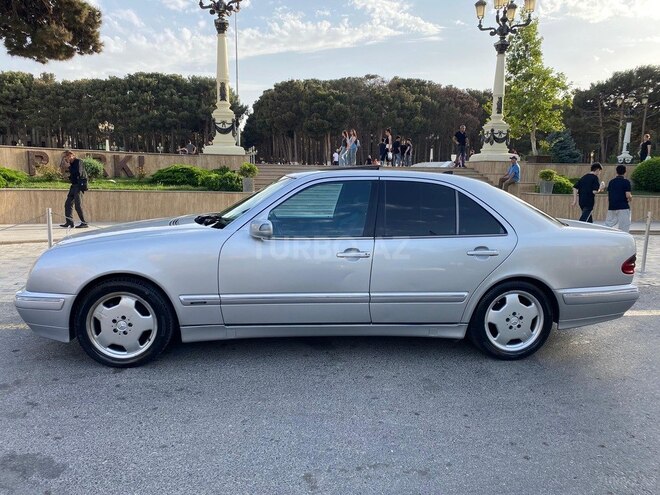 Mercedes E 270 2001, 400,000 km - 2.7 l - Bakı