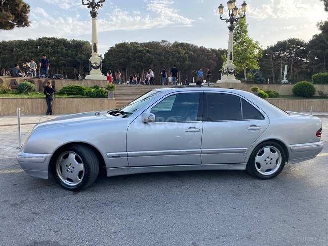 Mercedes E 270 2001, 400,000 km - 2.7 l - Bakı