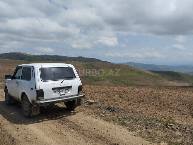 LADA (VAZ) Niva 2010, 262,000 km - 1.7 л - Yardımlı