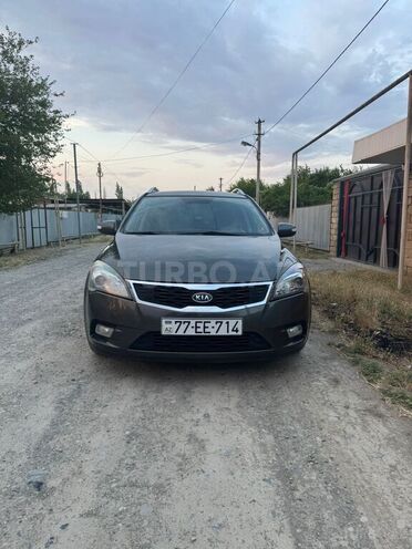 Kia Ceed 2009, 230,000 km - 1.6 л - Bakı