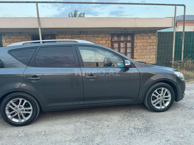 Kia Ceed 2009, 230,000 km - 1.6 л - Bakı