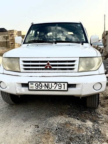 Mitsubishi Pajero io 1999, 300,000 km - 1.8 l - Bakı