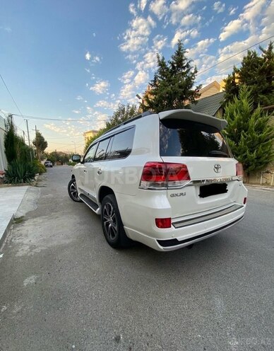 Toyota Land Cruiser-3