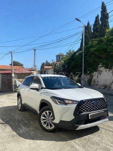 Toyota Corolla Cross 2024, 20,000 km - 2.0 л - Bakı