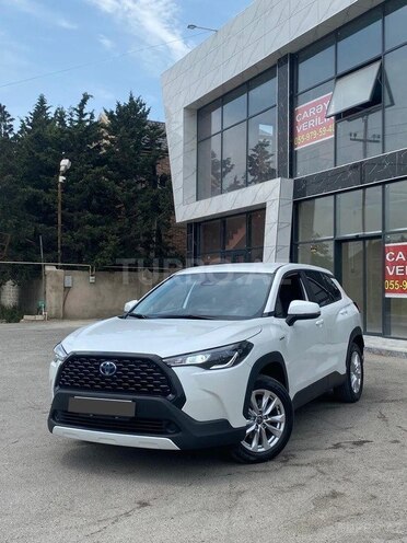 Toyota Corolla Cross 2024, 20,000 km - 2.0 л - Bakı
