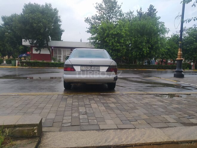 Mercedes E 230 1988, 532,376 km - 2.3 л - Cəlilabad