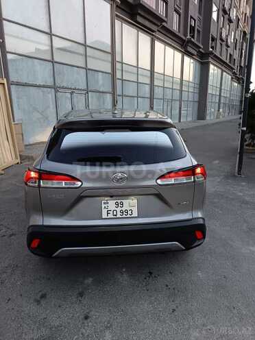 Toyota Corolla Cross 2024, 8,000 km - 2.0 л - Bakı
