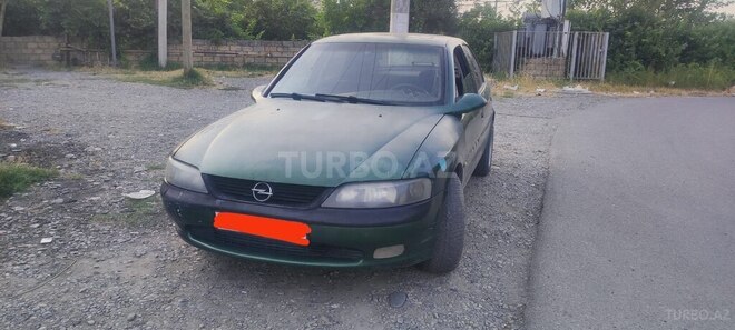 Opel Vectra 1997, 323,311 km - 1.6 l - Xudat