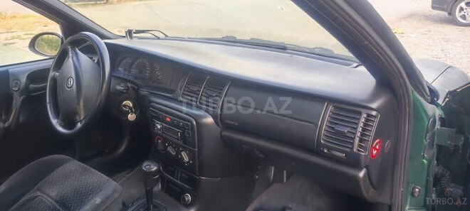Opel Vectra 1997, 323,311 km - 1.6 l - Xudat