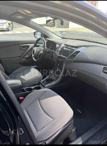 Hyundai Elantra 2015, 218,871 km - 1.8 l - Bakı
