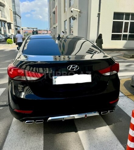 Hyundai Elantra 2015, 218,871 km - 1.8 l - Bakı