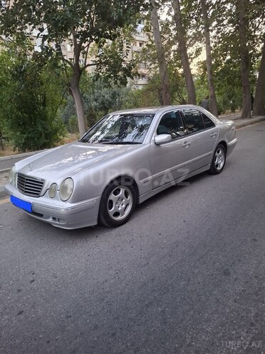 Mercedes E 320 2000, 360,200 km - 3.2 l - Bakı