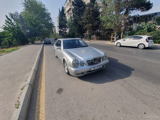 Mercedes E 320 2000, 360,200 km - 3.2 l - Bakı
