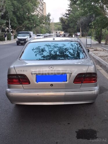 Mercedes E 320 2000, 360,200 km - 3.2 l - Bakı