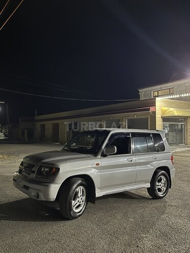 Mitsubishi Pajero io 2000, 302,145 km - 2.0 l - Bakı