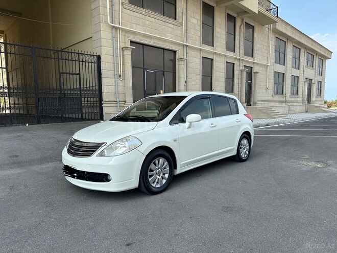 Nissan Tiida-2