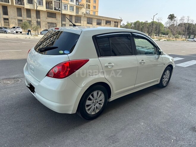Nissan Tiida-9