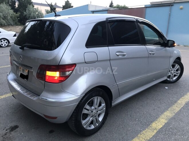 Mercedes B 170 2009, 156,000 km - 1.7 л - Sumqayıt