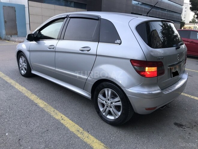 Mercedes B 170 2009, 156,000 km - 1.7 л - Sumqayıt