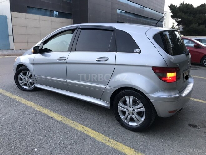 Mercedes B 170 2009, 156,000 km - 1.7 л - Sumqayıt