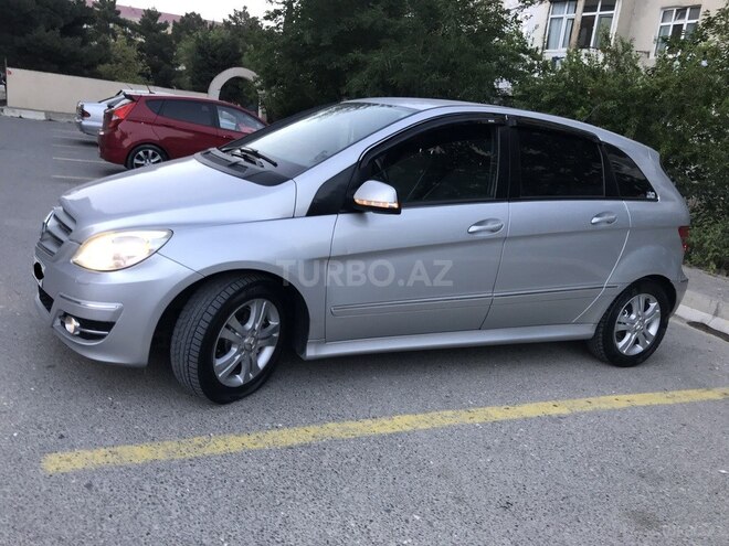 Mercedes B 170 2009, 156,000 km - 1.7 л - Sumqayıt