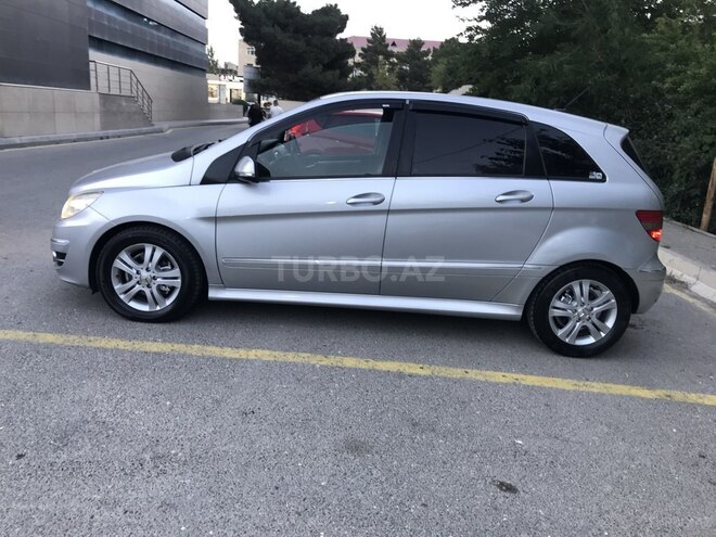Mercedes B 170 2009, 156,000 km - 1.7 л - Sumqayıt