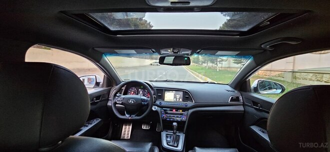 Hyundai Elantra 2017, 202,246 km - 1.6 л - Bakı
