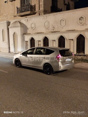 Toyota Prius V 2012, 110,000 km - 1.8 л - Bakı