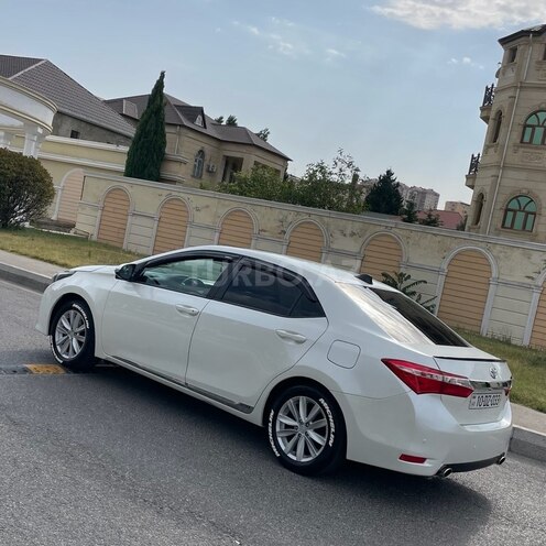 Toyota Corolla 2015, 229,500 km - 1.6 l - Bakı