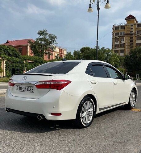 Toyota Corolla 2015, 229,500 km - 1.6 l - Bakı