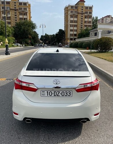 Toyota Corolla 2015, 229,500 km - 1.6 l - Bakı