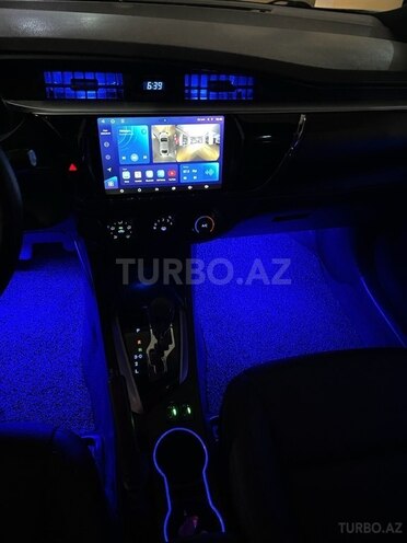 Toyota Corolla 2015, 229,500 km - 1.6 l - Bakı