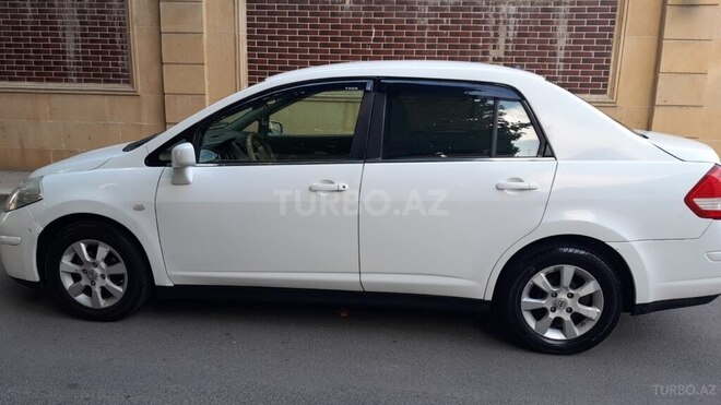 Nissan Tiida 2010, 287,000 km - 1.6 l - Bakı